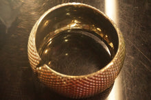 Load image into Gallery viewer, Assortment-of-Metal-Plastic-Bracelet