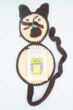 Load image into Gallery viewer, Vintage Knitting Cat Paper Pad Holder - ohiohippiessmokeshop.com
