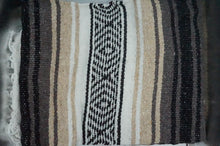 Load image into Gallery viewer, Mexicano Blankets - ohiohippiessmokeshop.com
