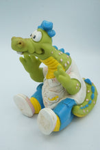 Load image into Gallery viewer, Eureeka&#39;s Castle, Magellan Dragon Toy - ohiohippiessmokeshop.com
