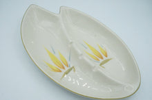 Load image into Gallery viewer, Vintage Lilly Pad Shape Ashtray - ohiohippiessmokeshop.com
