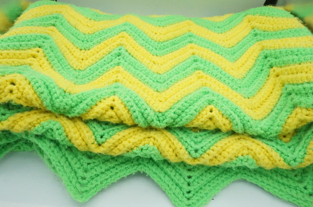 Vintage Green, Yellow Zig-Zag Blanket - ohiohippiessmokeshop.com