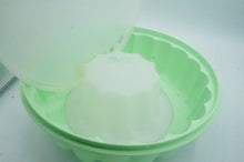 Load image into Gallery viewer, Tupperware Mid-Century Large Green Jell-O/Dessert/Cake Mold Container with Lid - ohiohippiessmokeshop.com
