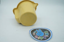 Load image into Gallery viewer, Tupperware Mid-Century Sippy Cup with Lid - ohiohippiessmokeshop.com
