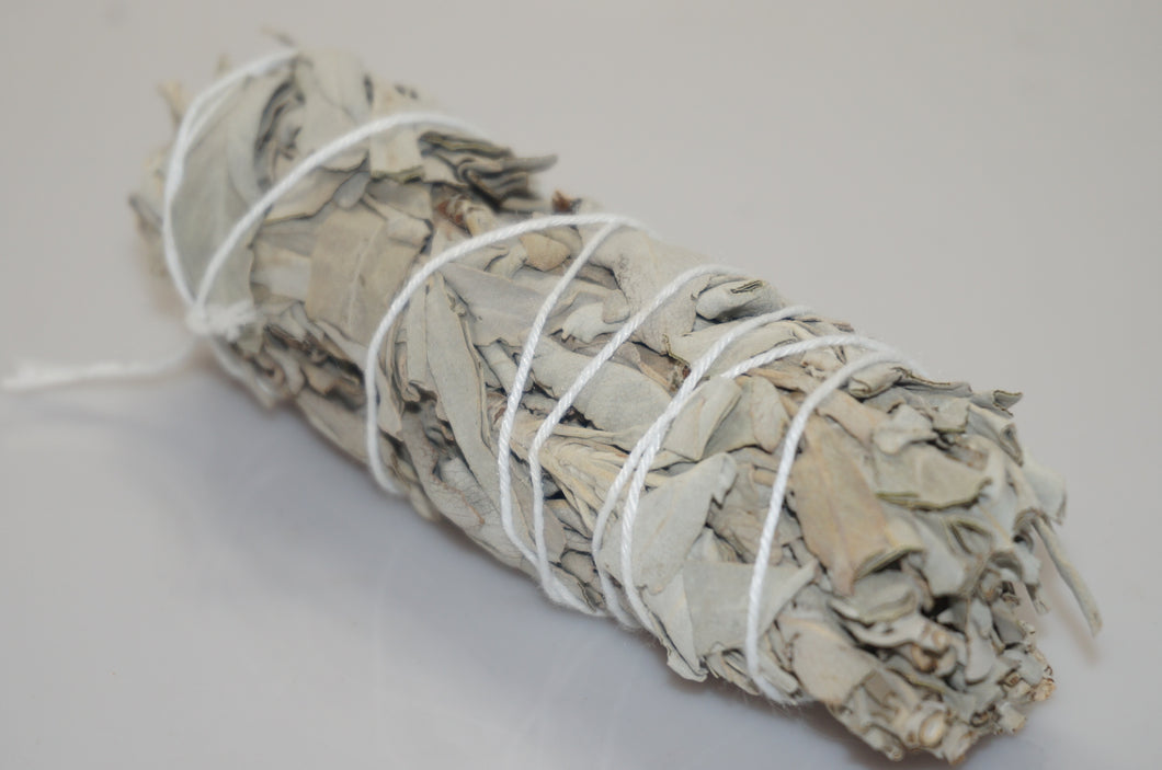 White Sage Bundle 6''- Caliculturesmokeshop.com