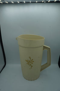 vintage drink pitchers- ohiohippies.com