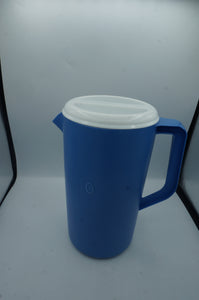 vintage drink pitchers- ohiohippies.com