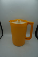 Load image into Gallery viewer, vintage drink pitchers- ohiohippies.com
