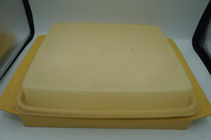 vintage Tupperware devilled egg holder- ohiohippies.com