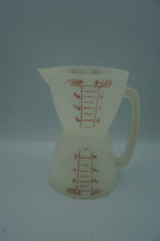 Load image into Gallery viewer, vintage Tupperware double-sided measuring cup- ohiohippies.com
