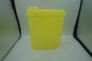 vintage Tupperware lemonade pitcher- ohiohippies.com