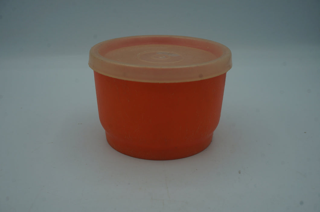 small vintage Tupperware container- ohiohippies.com