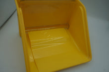 Load image into Gallery viewer, vintage Tupperware container- ohiohippies.com
