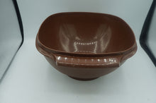 Load image into Gallery viewer, large vintage Tupperware bowl- ohiohippies.com
