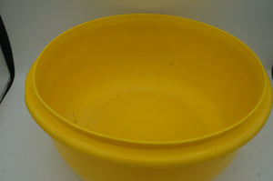 vintage Tupperware bowl- ohiohippies.com