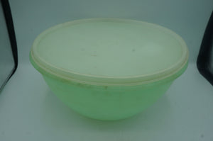 vintage Tupperware bowl- ohiohippies.com