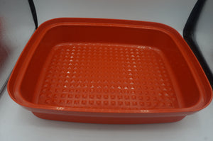 vintage Tupperware container- ohiohippies.com