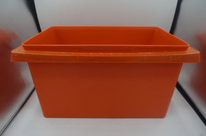 vintage Tupperware container- ohiohippies.com