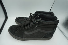 Load image into Gallery viewer, lightly used VANS shoes- ohiohippies.com
