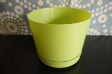 Load image into Gallery viewer, Small Colorful Pots - Caliculturesmokeshop.com
