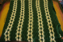 Load image into Gallery viewer, Cotton Green Blanket - ohiohippies.com
