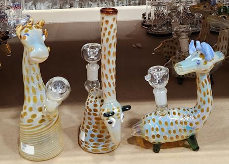 Giraffe Water Pipe - Ohiohippies.com