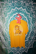 Load image into Gallery viewer, Garfield shirt with plush doll  size large - Caliculturesmokeshop.com
