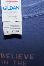 Load image into Gallery viewer, I believe in the good things coming shirt size small - ohiohippiessmokeshop.com
