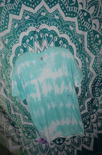 Load image into Gallery viewer, Tie-Dye Size Large - Caliculturesmokeshop.com
